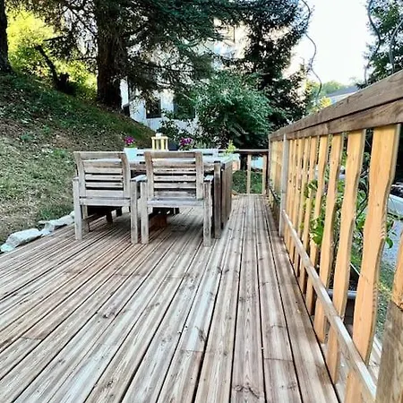 In On Edge Of Woods With River * Λωζάνη